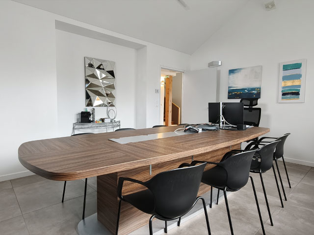 office notariale saint sebastien de morsent salle de réunion 2